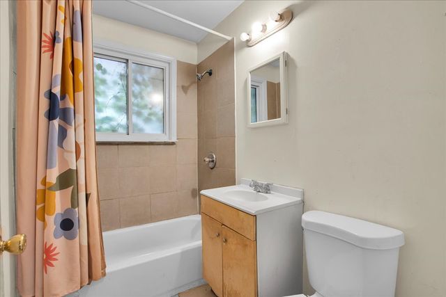 9302 S Rhodes Avenue, Chicago, IL 60619