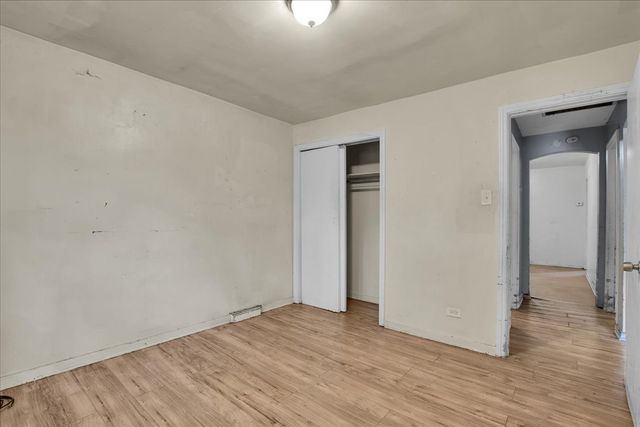 9302 S Rhodes Avenue, Chicago, IL 60619