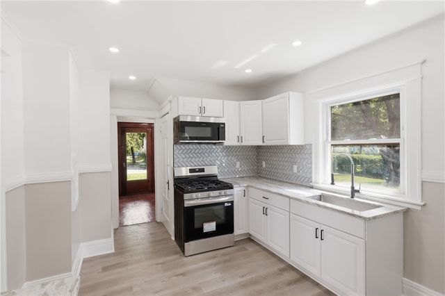 133 Parkside Avenue, Rochester, NY 14609