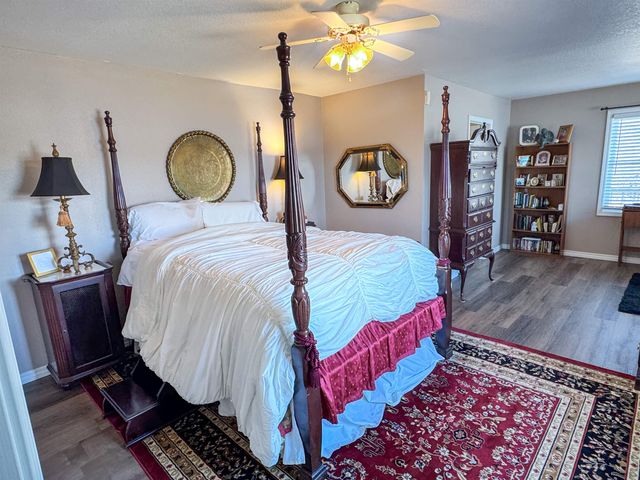 408 S Shore Dr, Horseshoe Bend, AR 72512