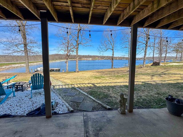 408 S Shore Dr, Horseshoe Bend, AR 72512