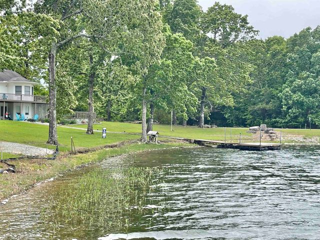 408 S Shore Dr, Horseshoe Bend, AR 72512