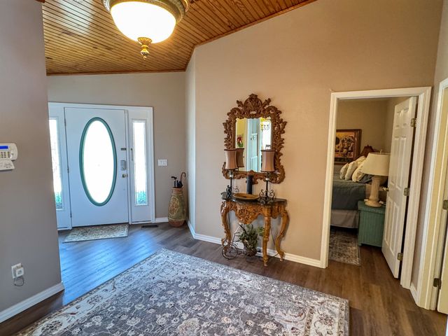 408 S Shore Dr, Horseshoe Bend, AR 72512