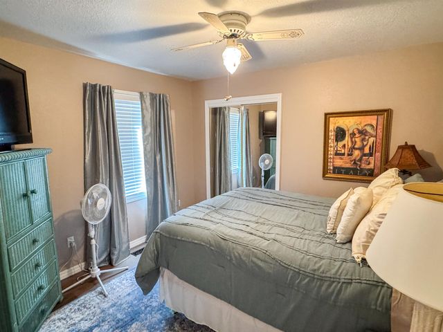 408 S Shore Dr, Horseshoe Bend, AR 72512