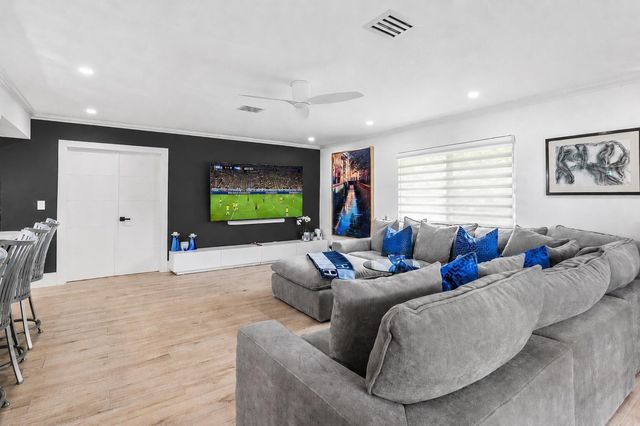 3203 NE 6th, Boca Raton, FL 33431