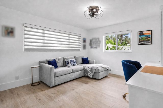 3203 NE 6th, Boca Raton, FL 33431