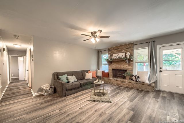 9442 Valley Dale, San Antonio, TX 78250