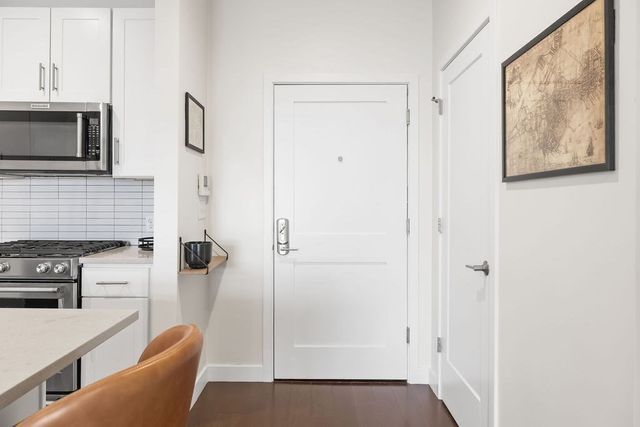 197 Washington St 307, Somerville, MA 02143