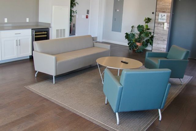 197 Washington St 307, Somerville, MA 02143