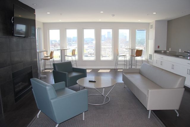 197 Washington St 307, Somerville, MA 02143