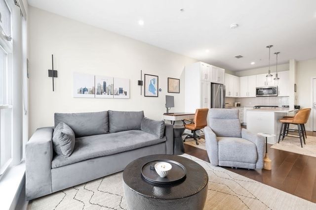 197 Washington St 307, Somerville, MA 02143