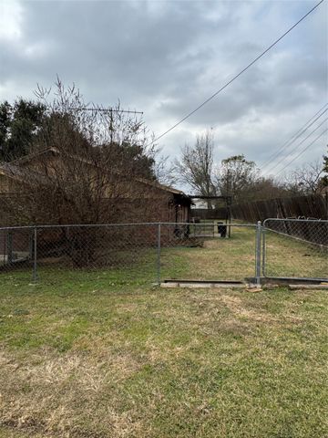 505 Williams Street, Grandview, TX 76050