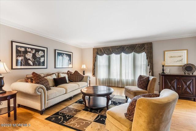 6 Woodhollow Drive, Holmdel, NJ 07733