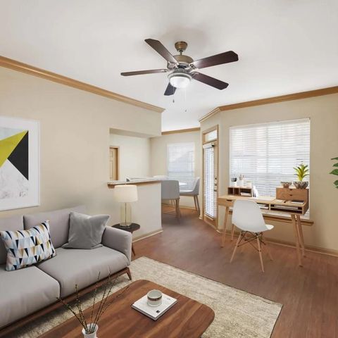 2700 Woodland Park Drive D, Houston, TX 77082
