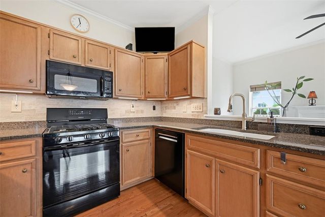 124 Willow Drive, Easton, PA 18045