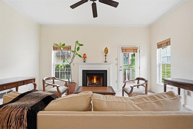 124 Willow Drive, Easton, PA 18045