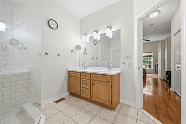 124 Willow Drive, Easton, PA 18045