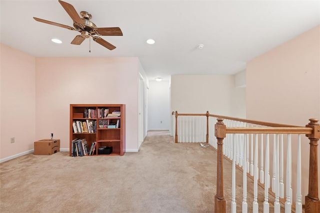 124 Willow Drive, Easton, PA 18045