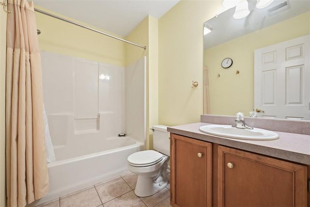 124 Willow Drive, Easton, PA 18045