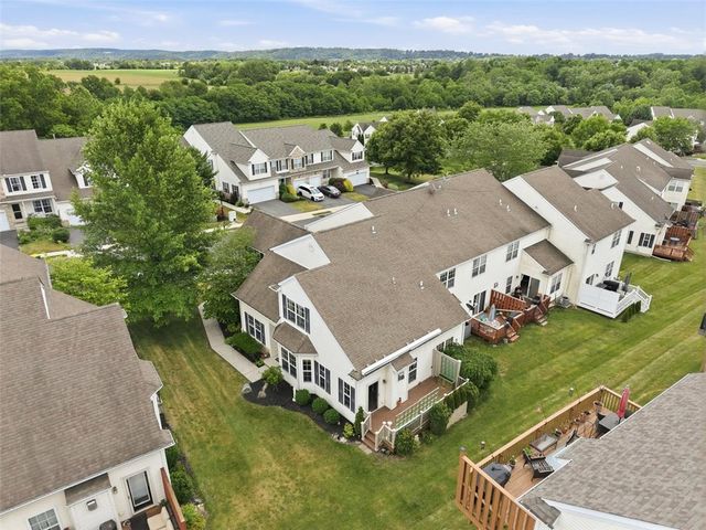 124 Willow Drive, Easton, PA 18045
