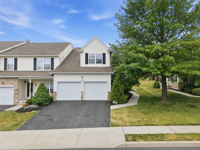 124 Willow Drive, Easton, PA 18045