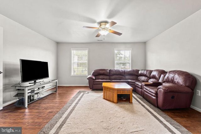 40 THORNBERRY LN, Stafford, VA 22556