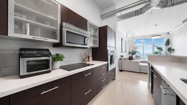 3029 NE 188th Street 822, Aventura, FL 33180