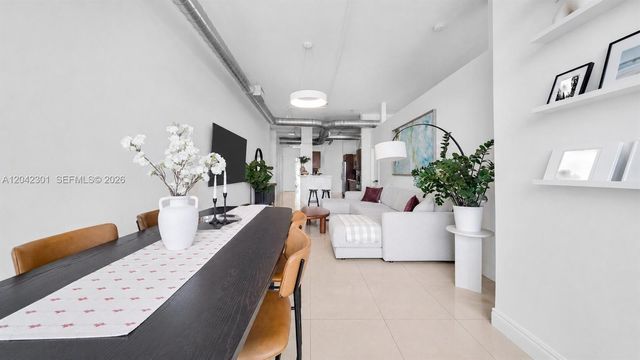 3029 NE 188th Street 822, Aventura, FL 33180