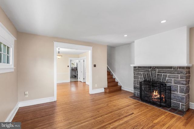 38 MAPLE AVE, Upper Darby, PA 19082
