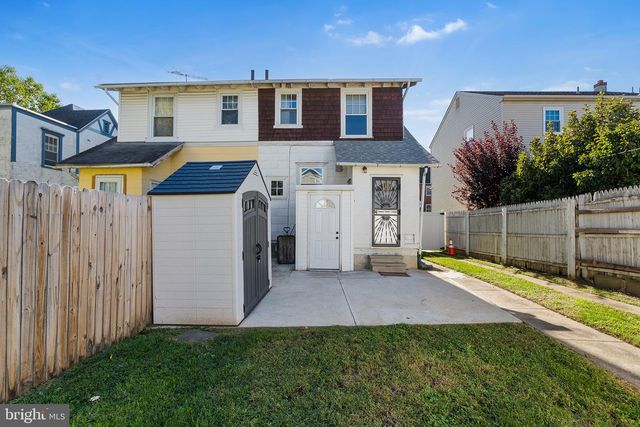 38 MAPLE AVE, Upper Darby, PA 19082