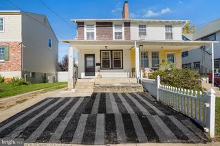 38 MAPLE AVE, Upper Darby, PA 19082