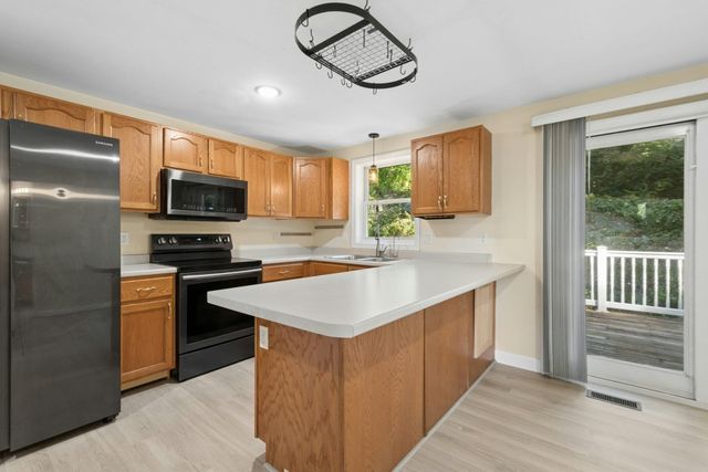 13 Calvin, Ayer, MA 01432