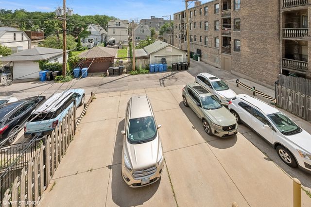 2461 W Foster Avenue 2E, Chicago, IL 60625