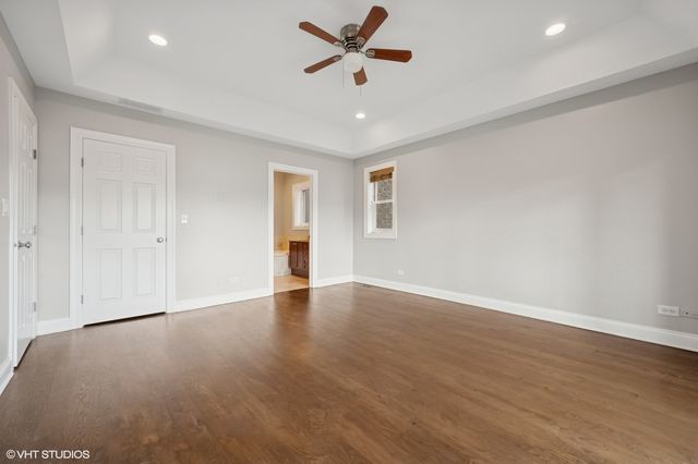 2461 W Foster Avenue 2E, Chicago, IL 60625