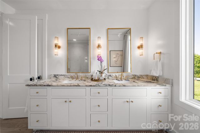 210 Samuel Drive, Mills River, NC 28759