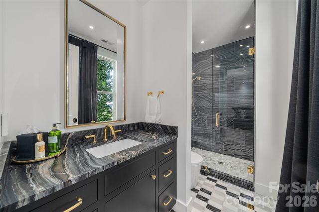 210 Samuel Drive, Mills River, NC 28759