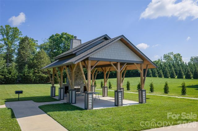 210 Samuel Drive, Mills River, NC 28759