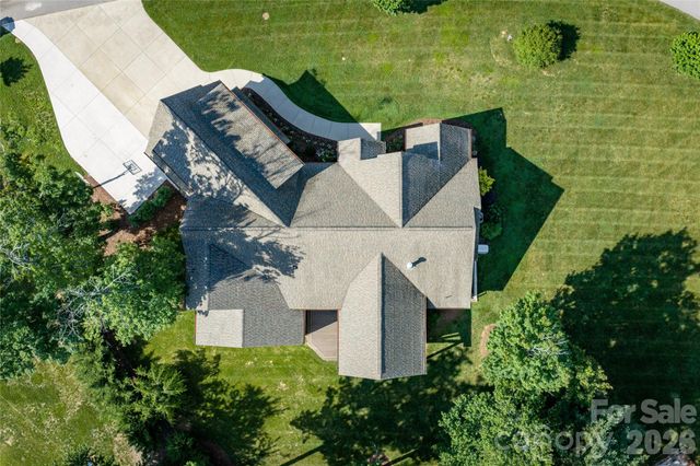 210 Samuel Drive, Mills River, NC 28759