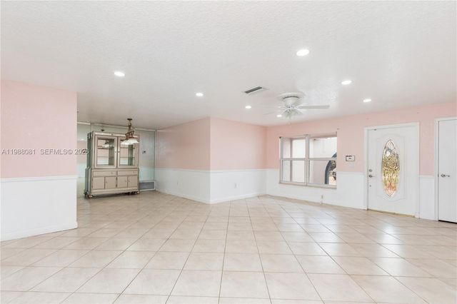 8970 Johnson St, Pembroke Pines, FL 33024