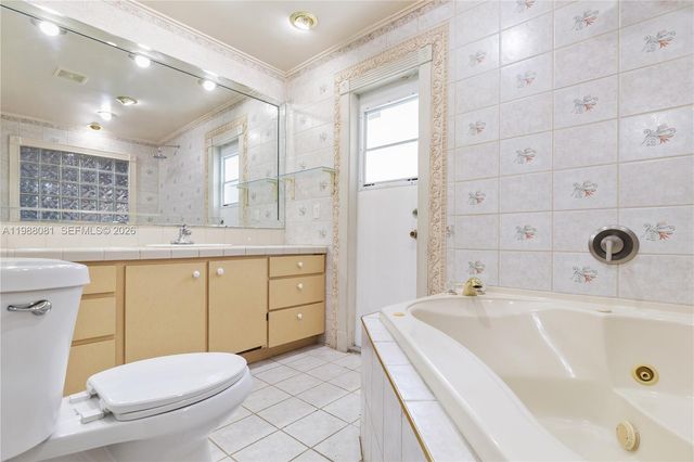 8970 Johnson St, Pembroke Pines, FL 33024