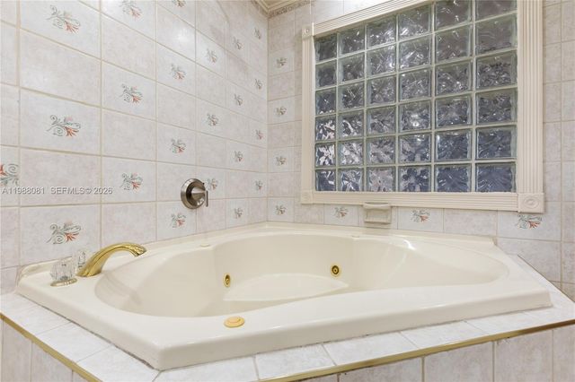 8970 Johnson St, Pembroke Pines, FL 33024