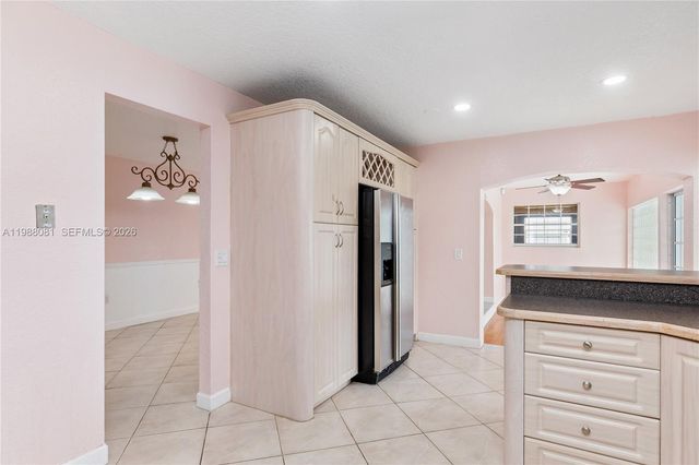 8970 Johnson St, Pembroke Pines, FL 33024