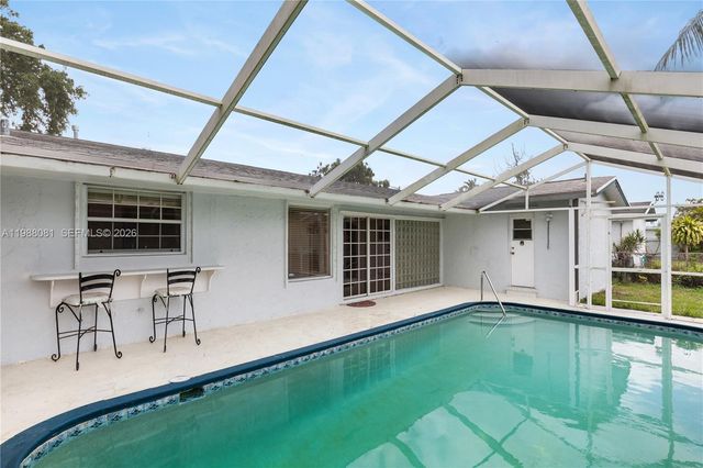 8970 Johnson St, Pembroke Pines, FL 33024