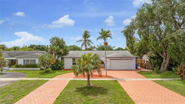 8970 Johnson St, Pembroke Pines, FL 33024
