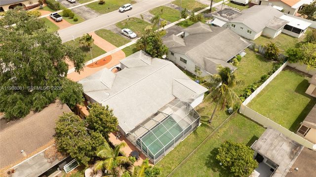 8970 Johnson St, Pembroke Pines, FL 33024