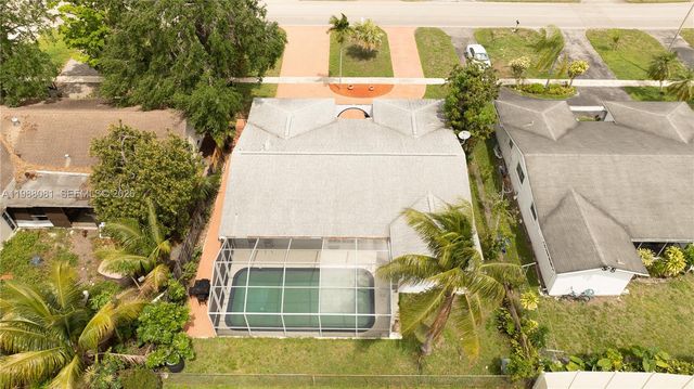 8970 Johnson St, Pembroke Pines, FL 33024
