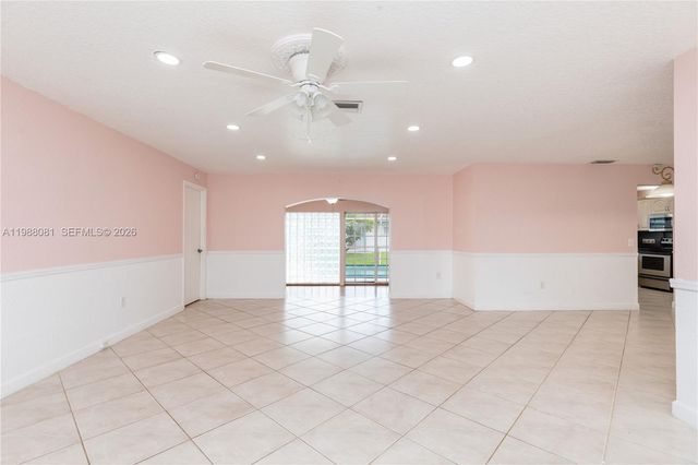 8970 Johnson St, Pembroke Pines, FL 33024