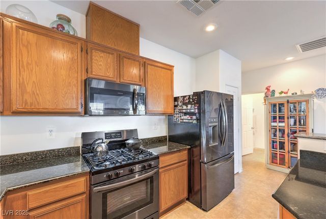 6134 Pine Villa Avenue 102, Las Vegas, NV 89108