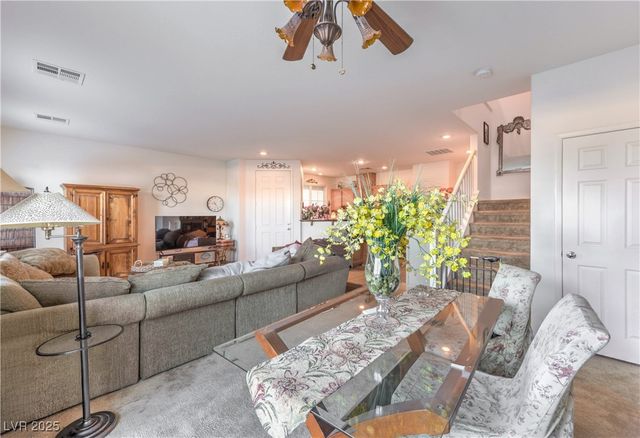 6134 Pine Villa Avenue 102, Las Vegas, NV 89108