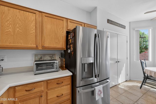 15720 W CLEAR CANYON Drive, Surprise, AZ 85374